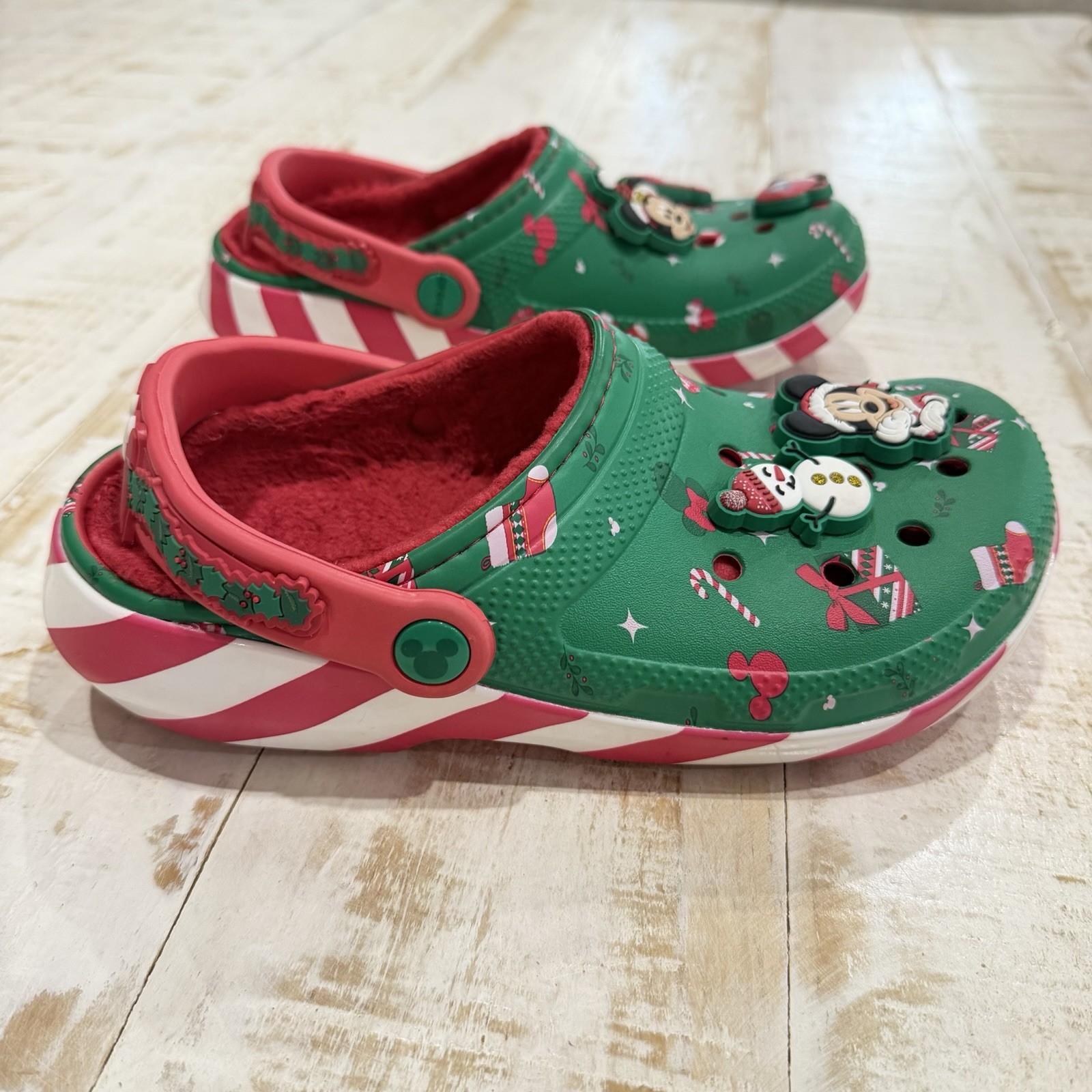 Disney Crocs Classic Lined Clog Minnie Mickey Mouse Christmas Green/Red/White W6
