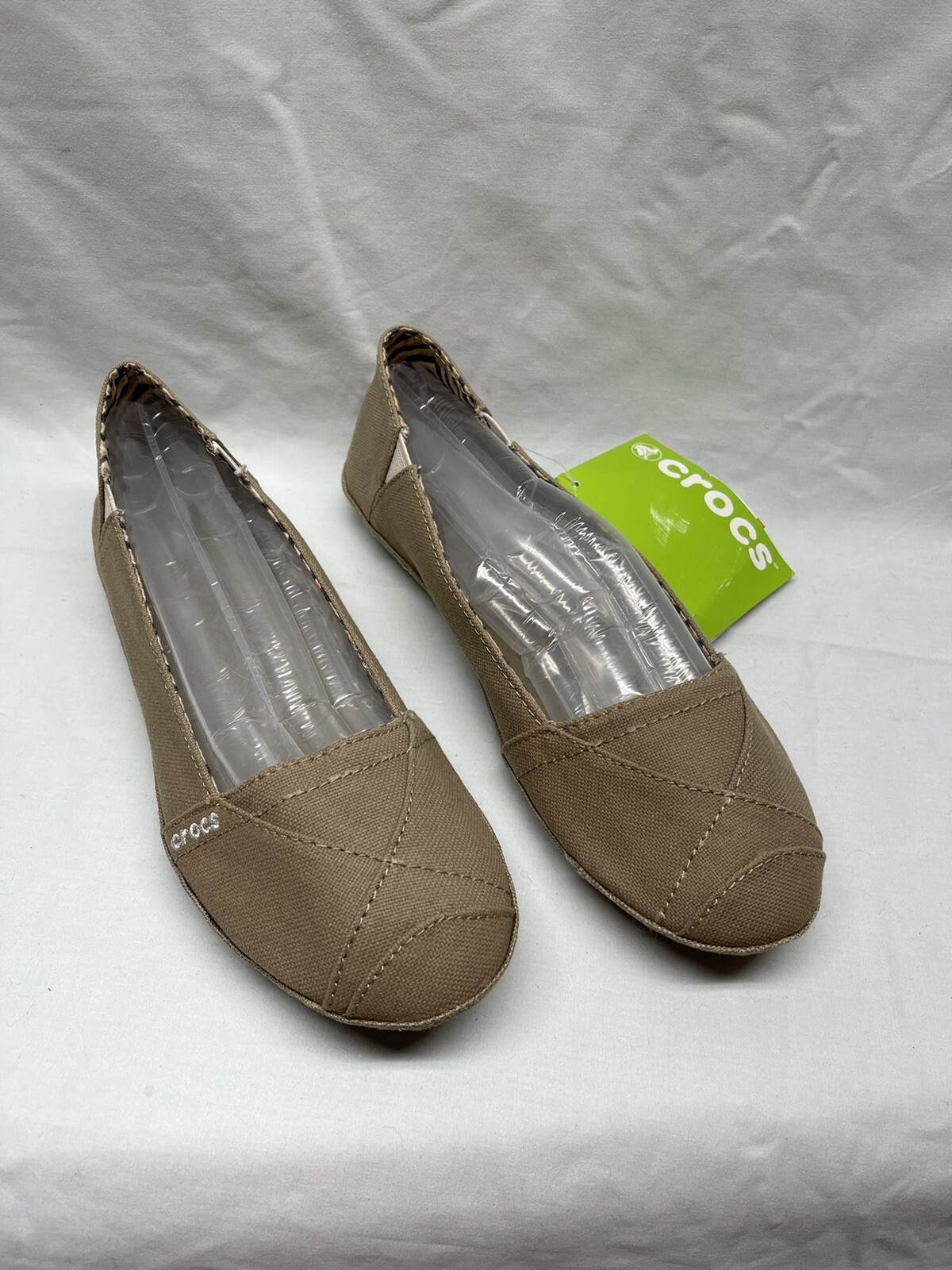Women’s canvas crocs angel line flat khaki standard fit Size8