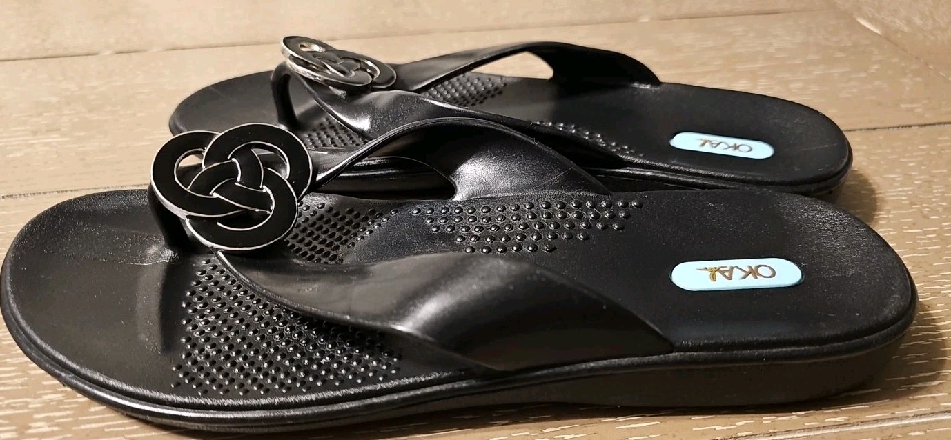 OKA-B Women LARGE Black Comfort Flip Flops