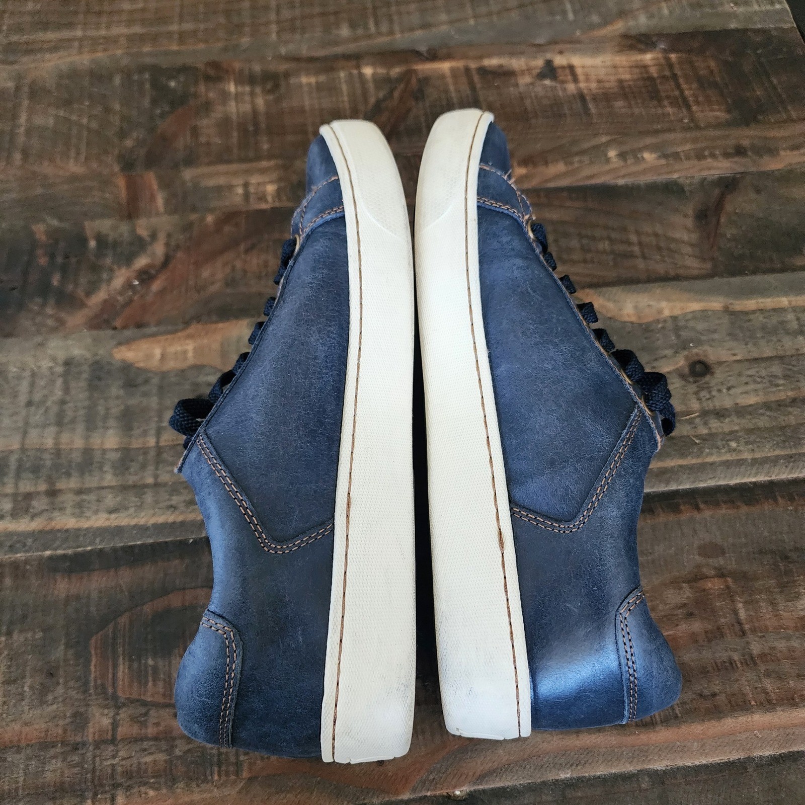 Born Mira Blue Distressed 100% Leather Sneakers Womens 7M, Coastal Casual