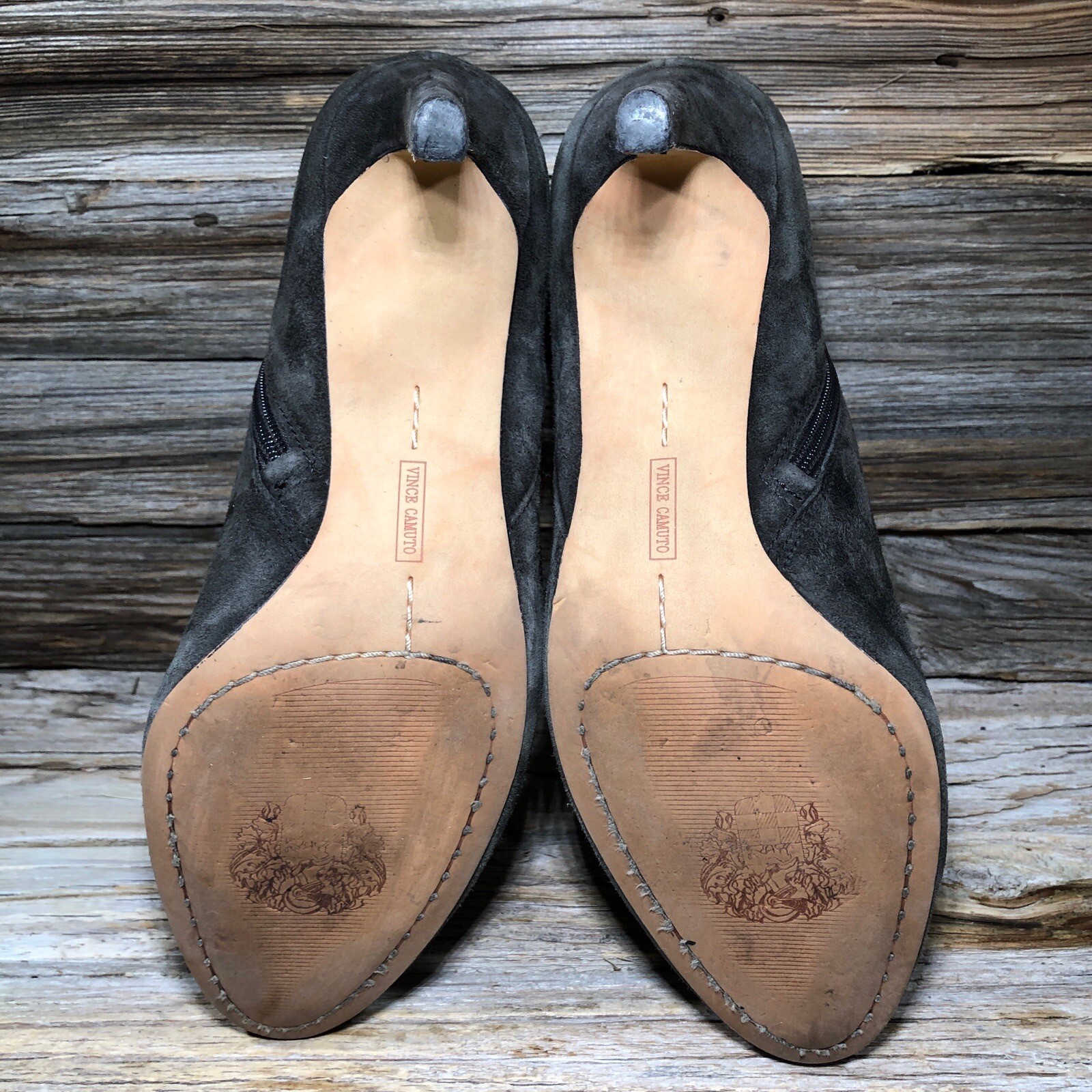 Vince Camuto Charlotte Gray Suede Zip Up Heels Women US 8.5, UK 6, EUR 39.5