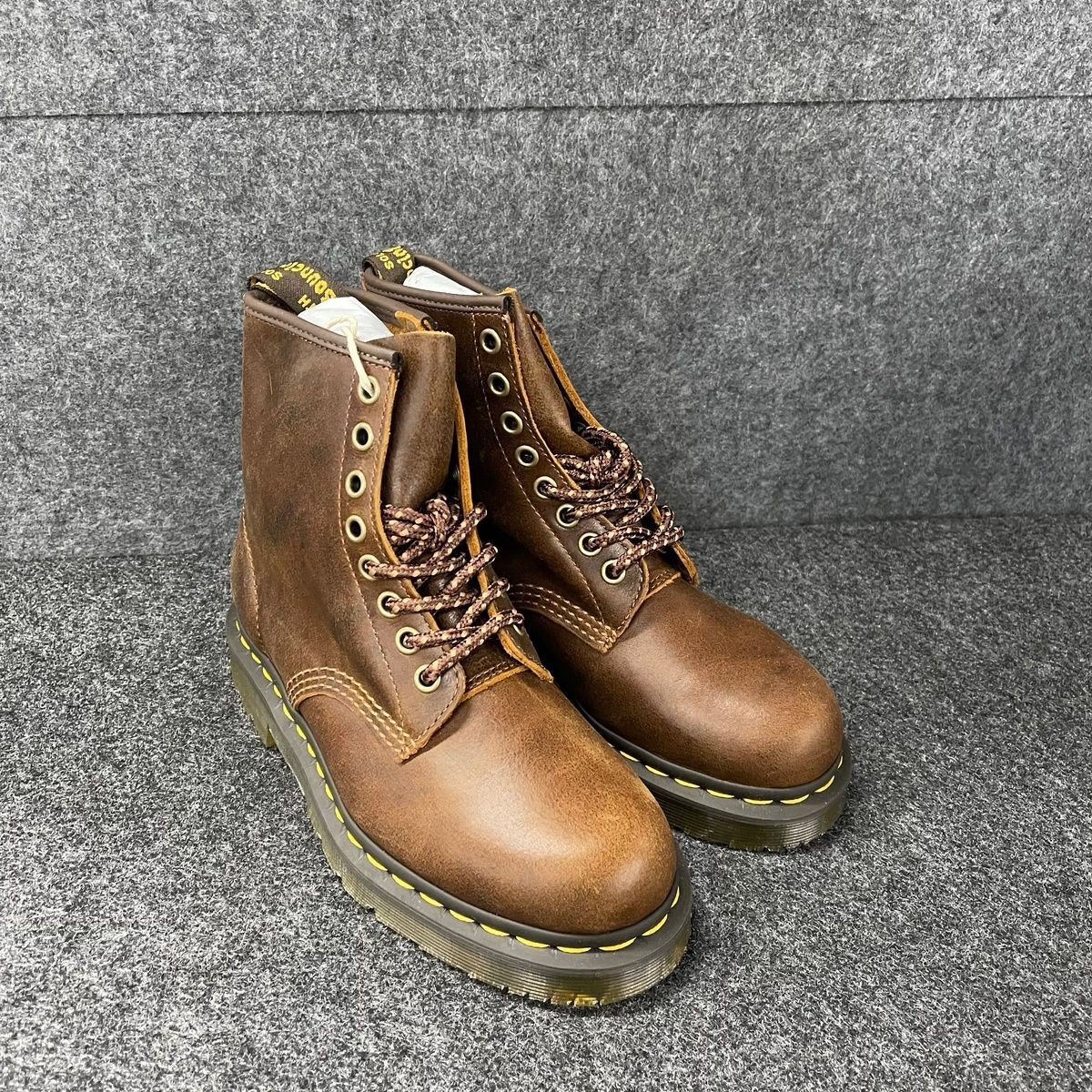 DR. MARTENS1460 Slip-Resistant Leather Lace-Up Boots Unisex Size M4/W5