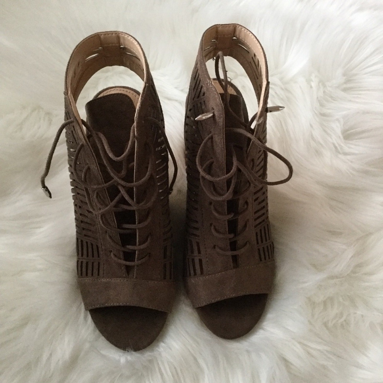 Sam Edelman Rocco Peep Toe Lace Up Block Heel Sandals Size 7