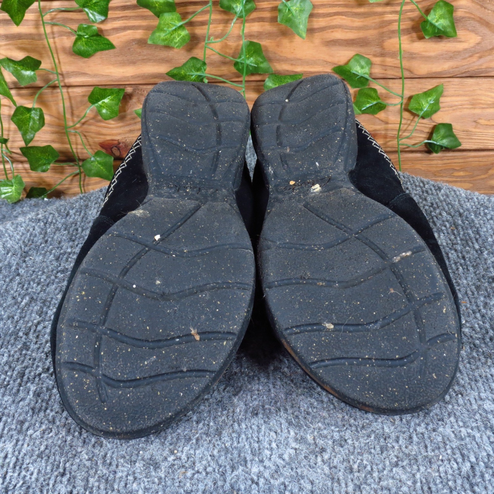 Clarks Roseville Echo Womens Mule Size 8.5 Casual Daily Wear Black Suede Slip On