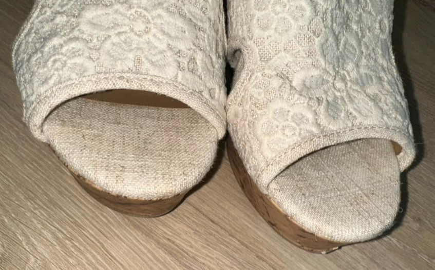 white Jelly pop heels flower design size-8M