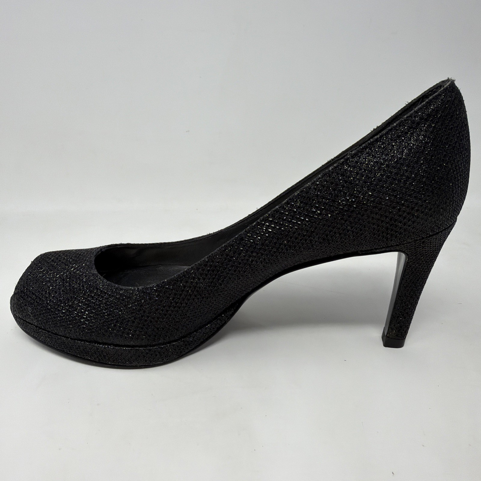 Stuart Weitzman Black Textured Open Peep Toe Heels Shoes 6 Wide W Leather Sole