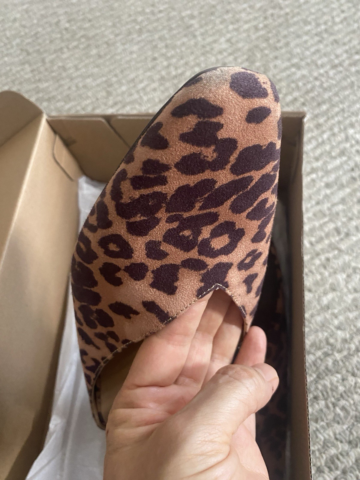 Banana Republic Women’s Cheetah Animal Print Slip-On Pointed Toe Flats 7