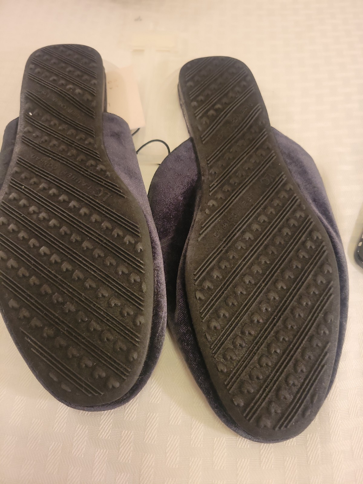 LC LAUREN CONRAD Slip On Slide SLIPPERS Women’s Velvet Color Black Large 9/10