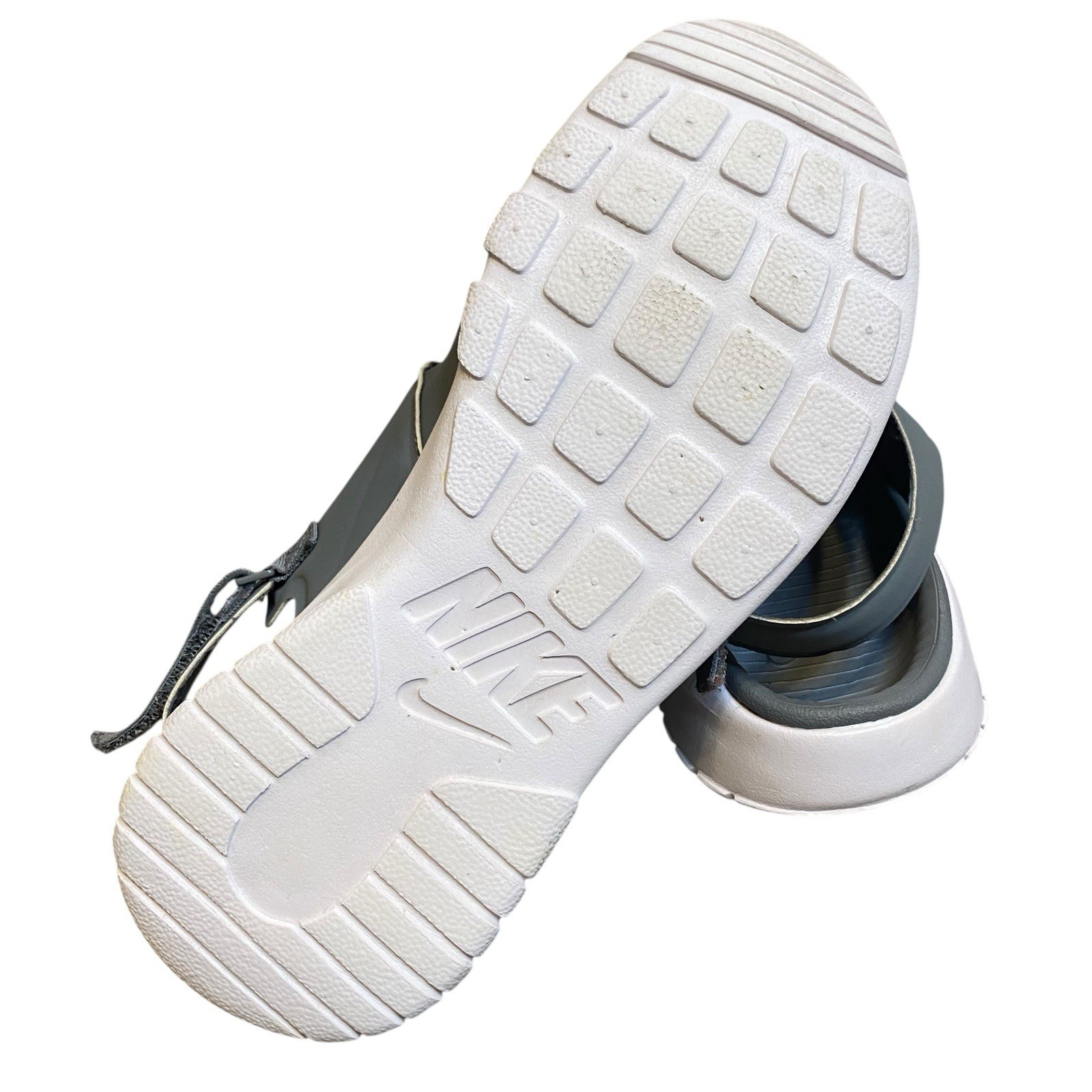 Nike Sandals Women 7M EU 38 Gray Flats Sport Casual Travel TANJUN