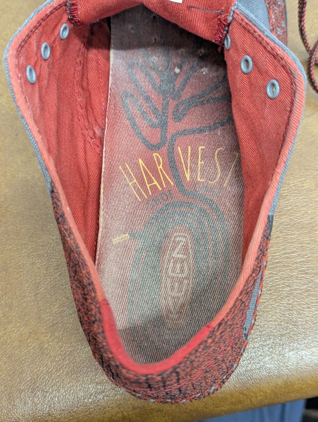 Keen Harvest Sample Shoes Size 9 US Red & Gray Casual Eco-Friendly Design