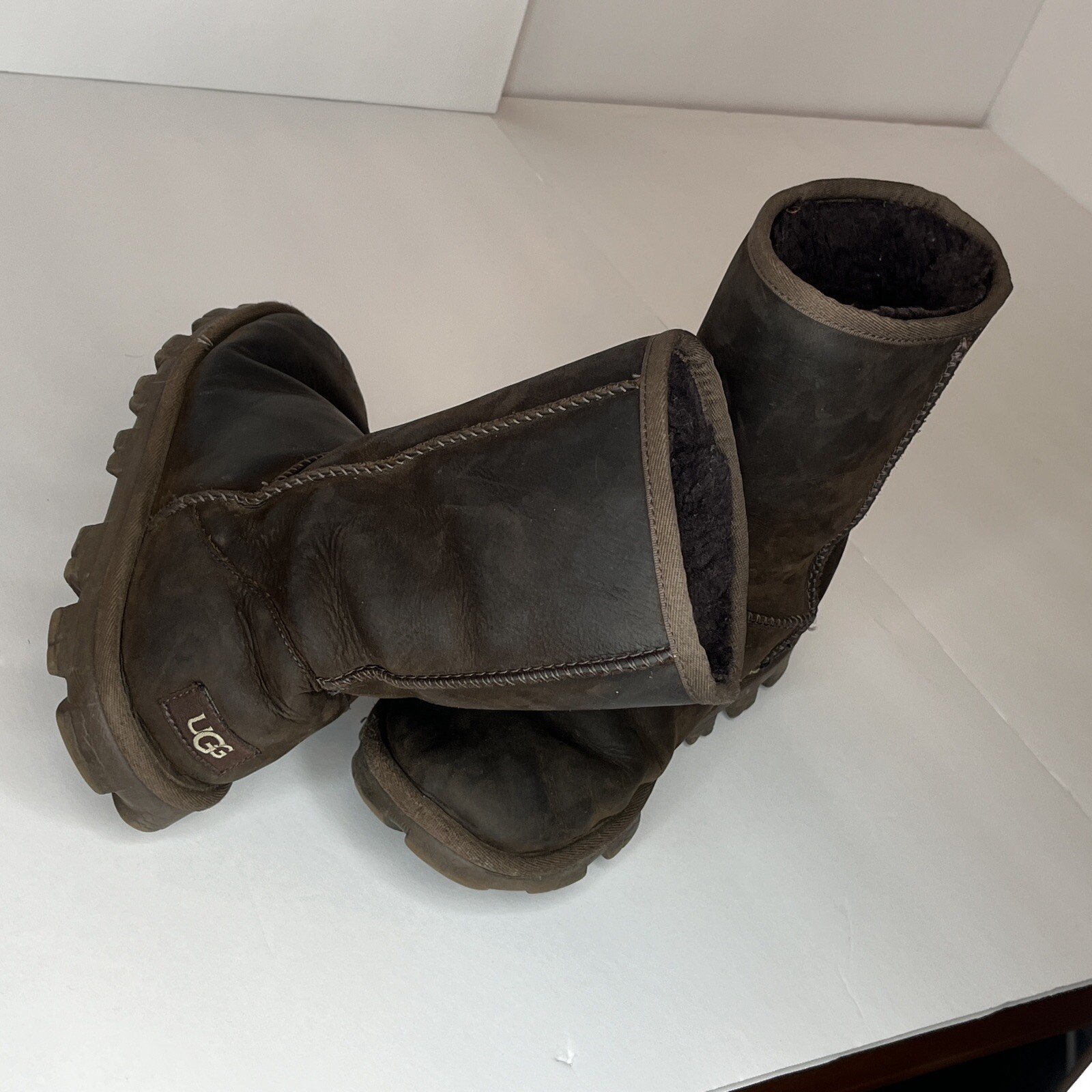 UGG 1111513 ESSENTIAL DARK BROWN SHEARLING LEATHER WOMENS USA 8 BOOTS