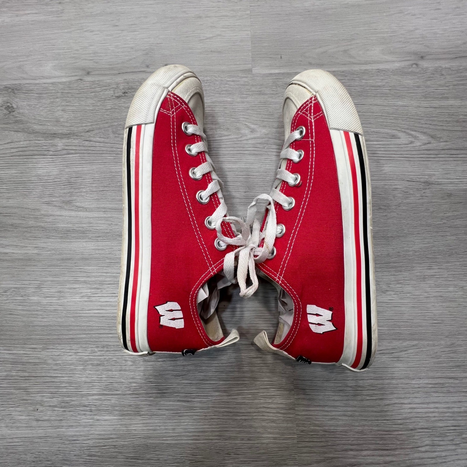 Wisconsin Badgers Red White Low Top Canvas Sneakers Shoes Womens Size 8 M