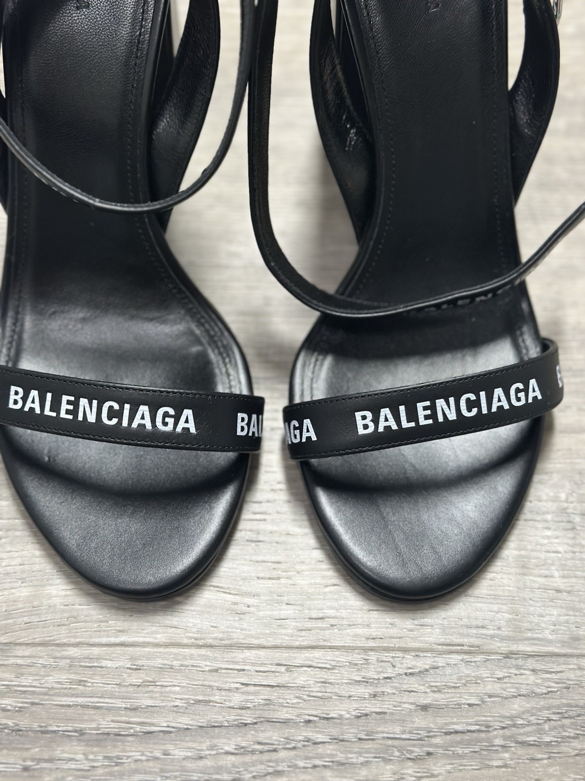 Balenciaga Brand NEW Logo Block Heel Sandals SIZE 39 Authentic Box And Dusty Bag