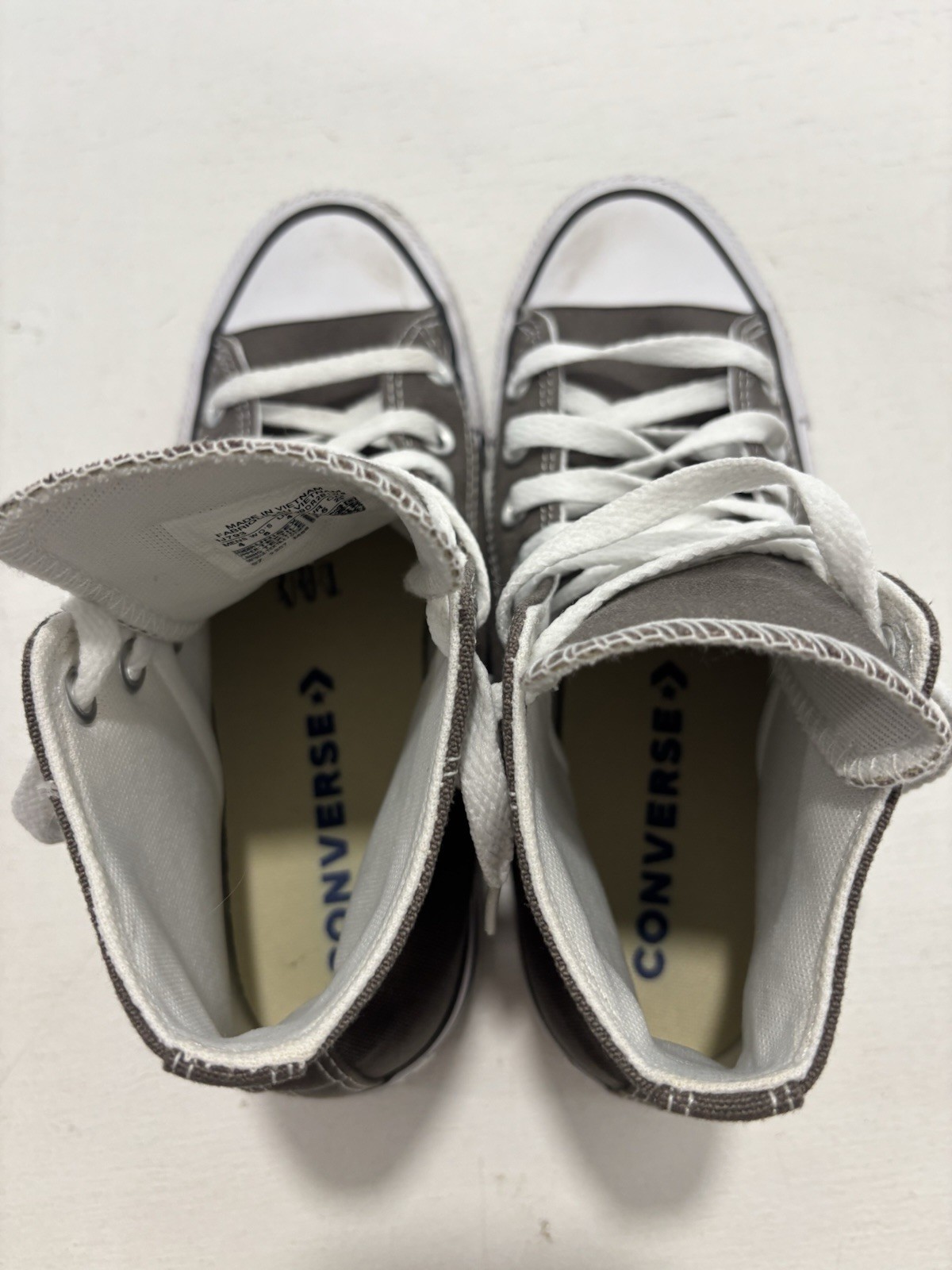 Converse All-Star Chuck Taylor High Tops Size Men 4 Women 6 Gray Canvas