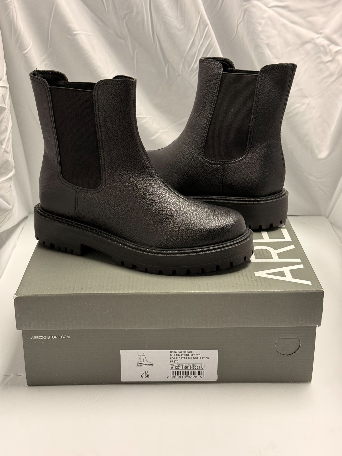 AREZZO Black Chelsea Boots Chunky Sole Leather Ankle Boots Size 6.5B New