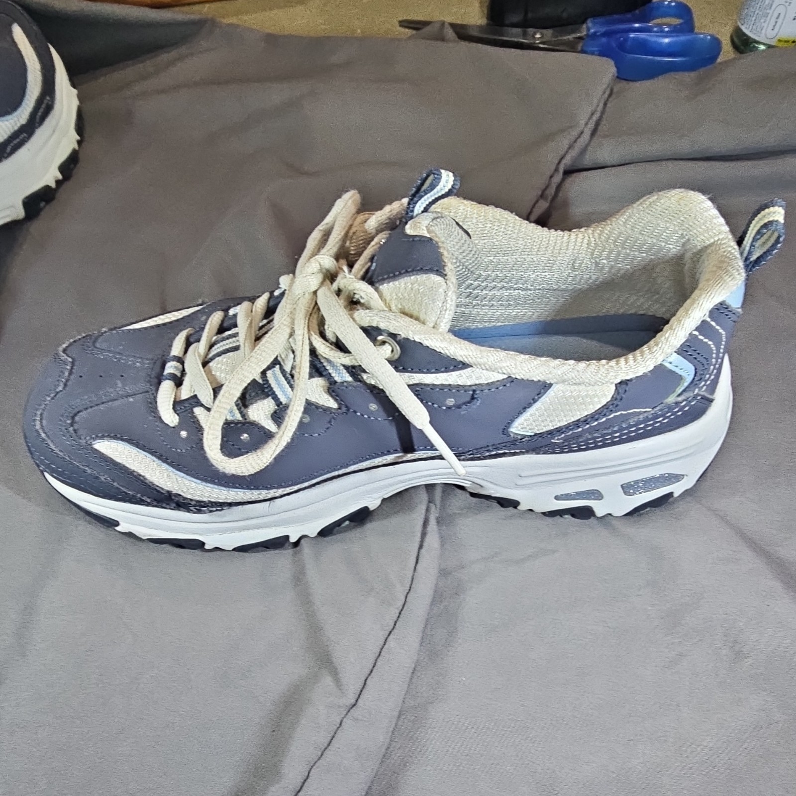 SKECHERS D’Lites Blue White Leather Synthetic Lace Up Sneakers 11930EW