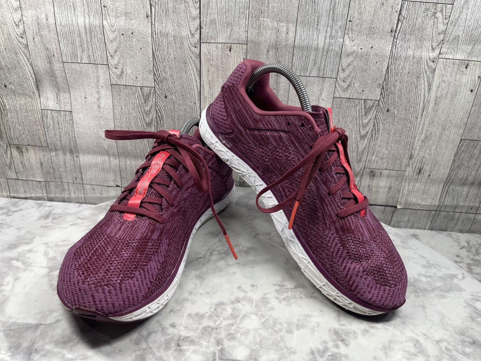 Altra Escalante 2 Trail Sneakers Women 9.5M Running Shoes Red Road Trainer Hikin