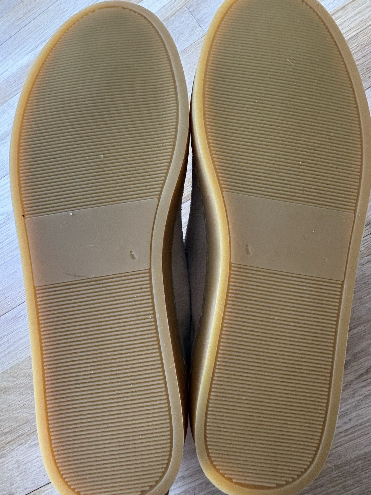 Russell and Bromley Beige Suede Slip-On Flats Round Toe Women’s US 11 EU 42 UK 9