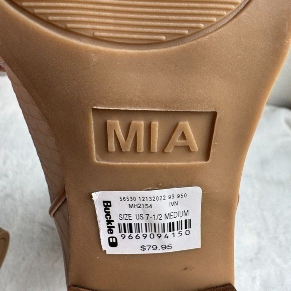 New MIA Ceesea Textured Ivory White Heeled Western Snake Boot Women’s 7.5 Bridal