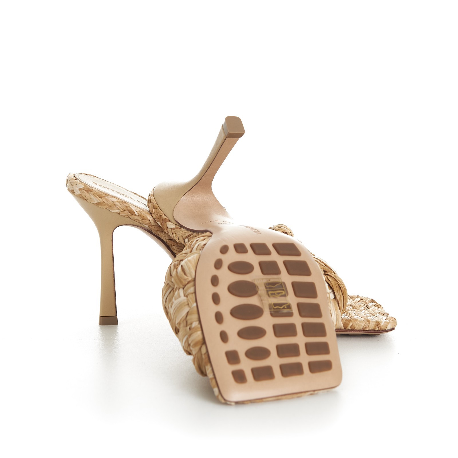 BOTTEGA VENETA 1050$ Raffia Mule Sandal – Square Toe, Macadamia