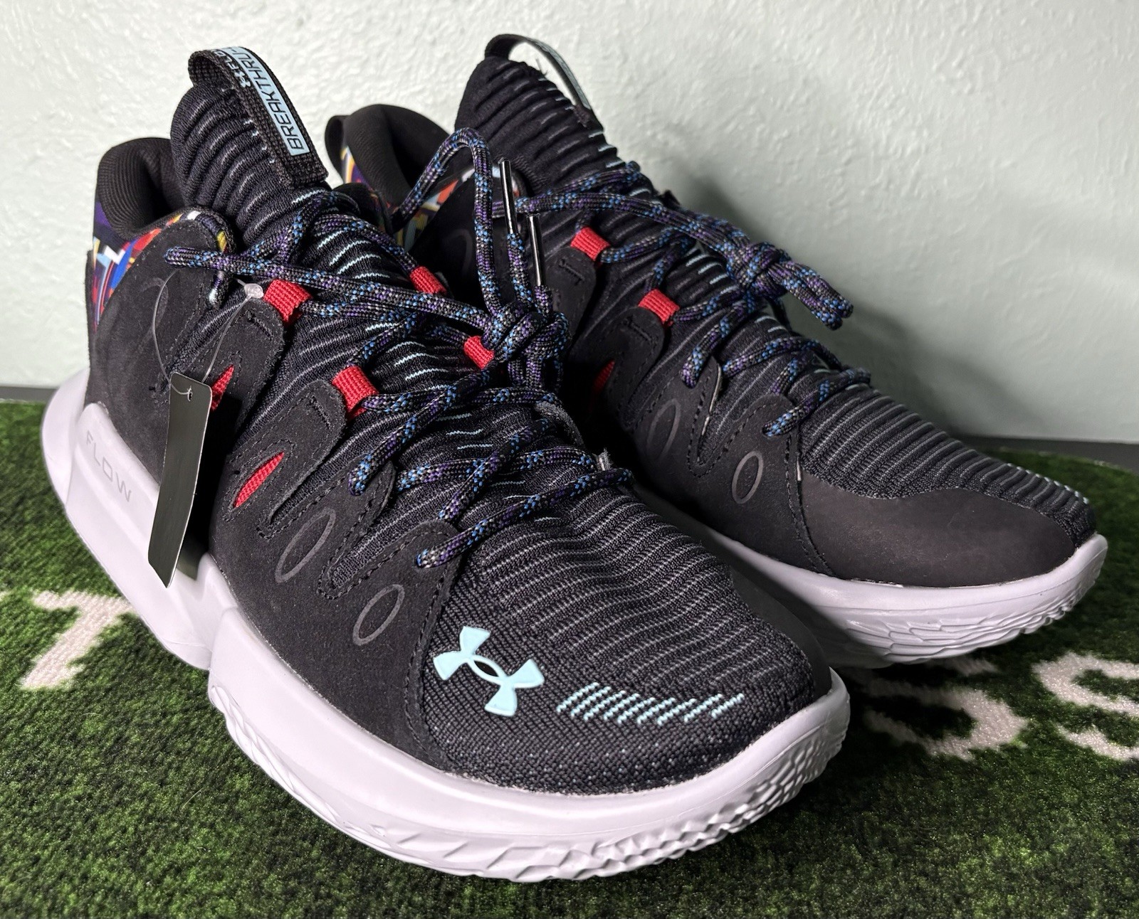 US Women’s 13/Men’s 11.5 – Under Armour Flow Breakthru 4 Basketball «BHM», Rare