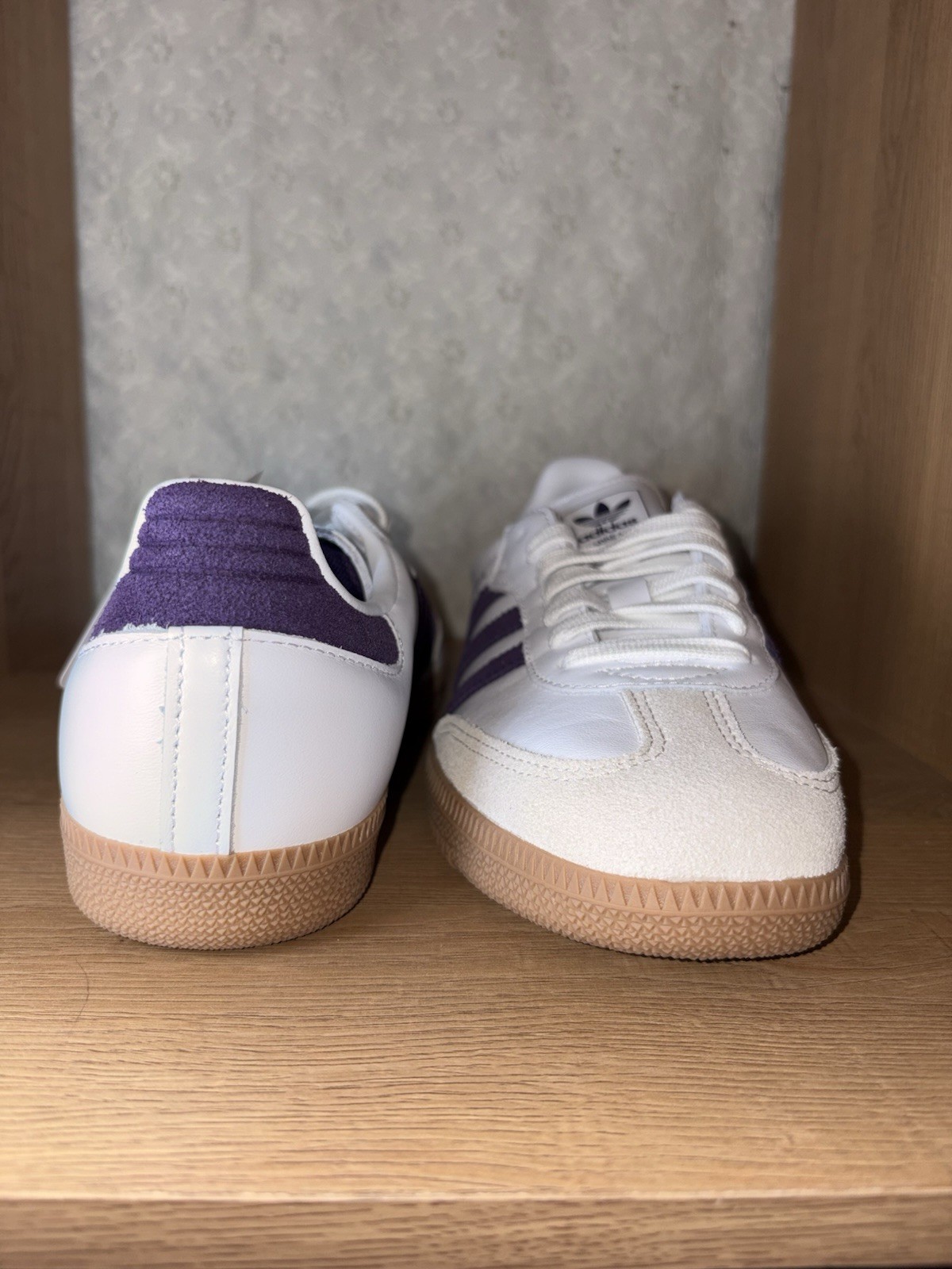 NEW Womens adidas Samba OG Athletic Shoe Cloud White Alumina Aurora Plum