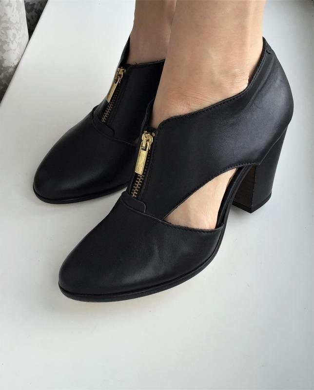 Women navy boot heels black leather 39 #B9F2