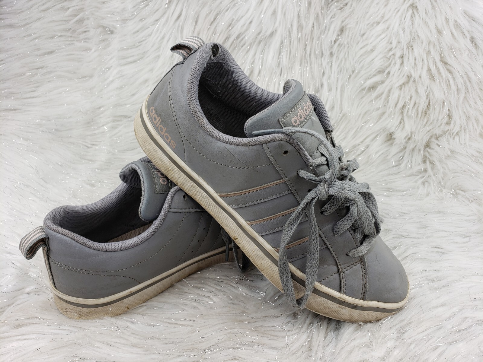 ADIDAS B74283 Gray Athletic Shoes Womens Size US 7 EU 38 2/3