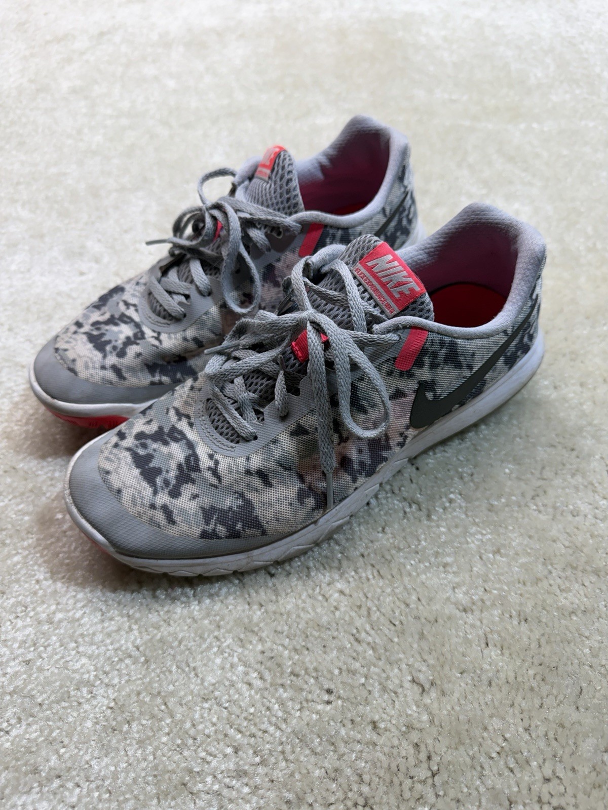 Nike Flex Experience RN 6 Running Shoes Womens 8.5 Gray Camo Athletic
