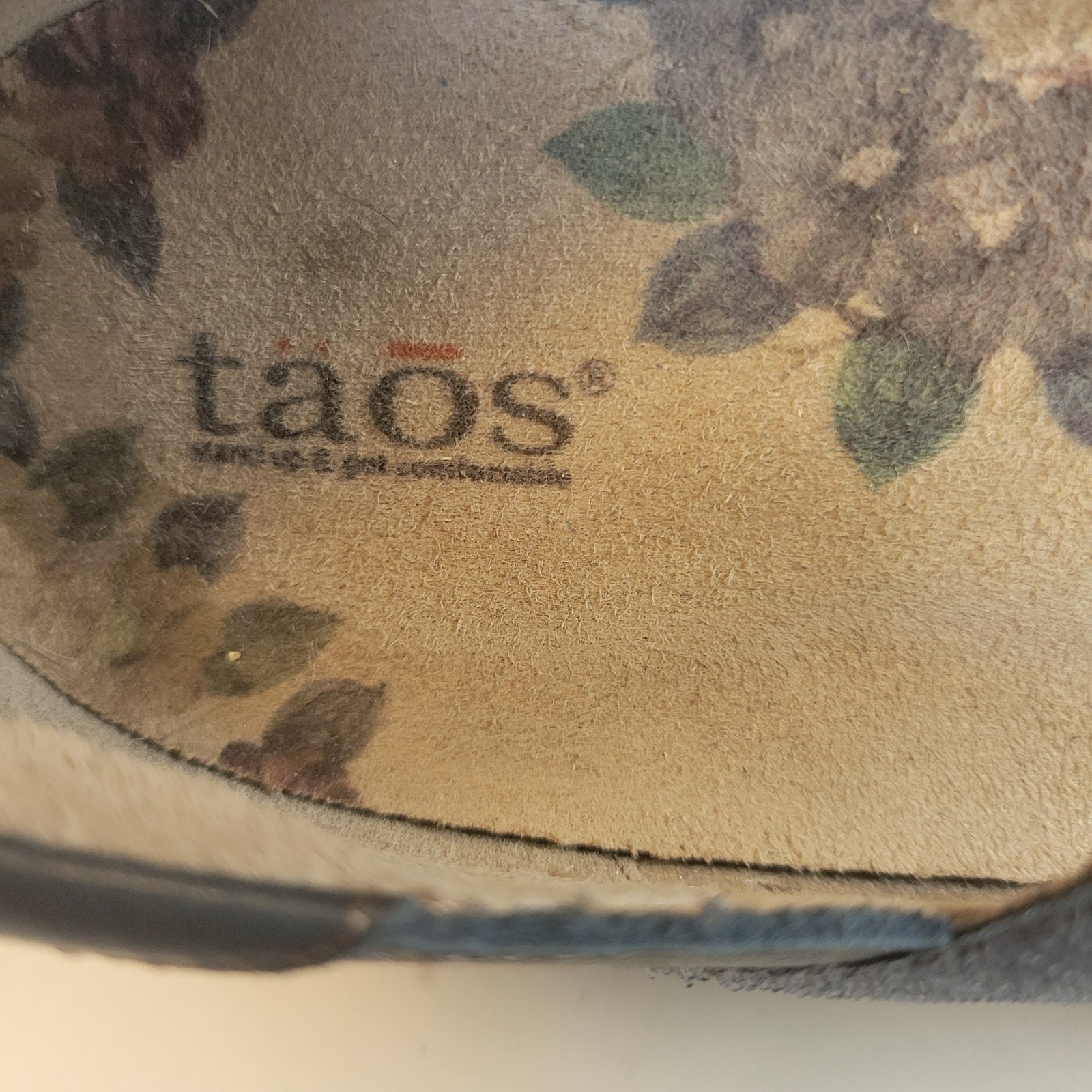 Taos Routine Navy Blue Leather Mary Jane Shoes US 9 Comfort Hook & Eye