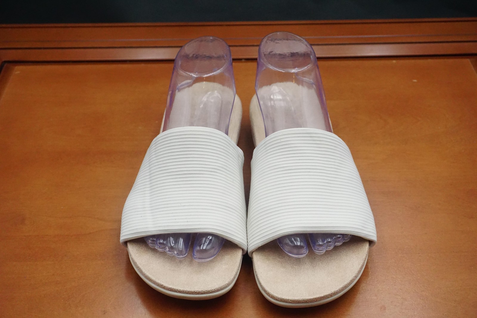 Vionic Renie Knit Sandals Womens Size 9 Beige Slide Cushioned Arch Support