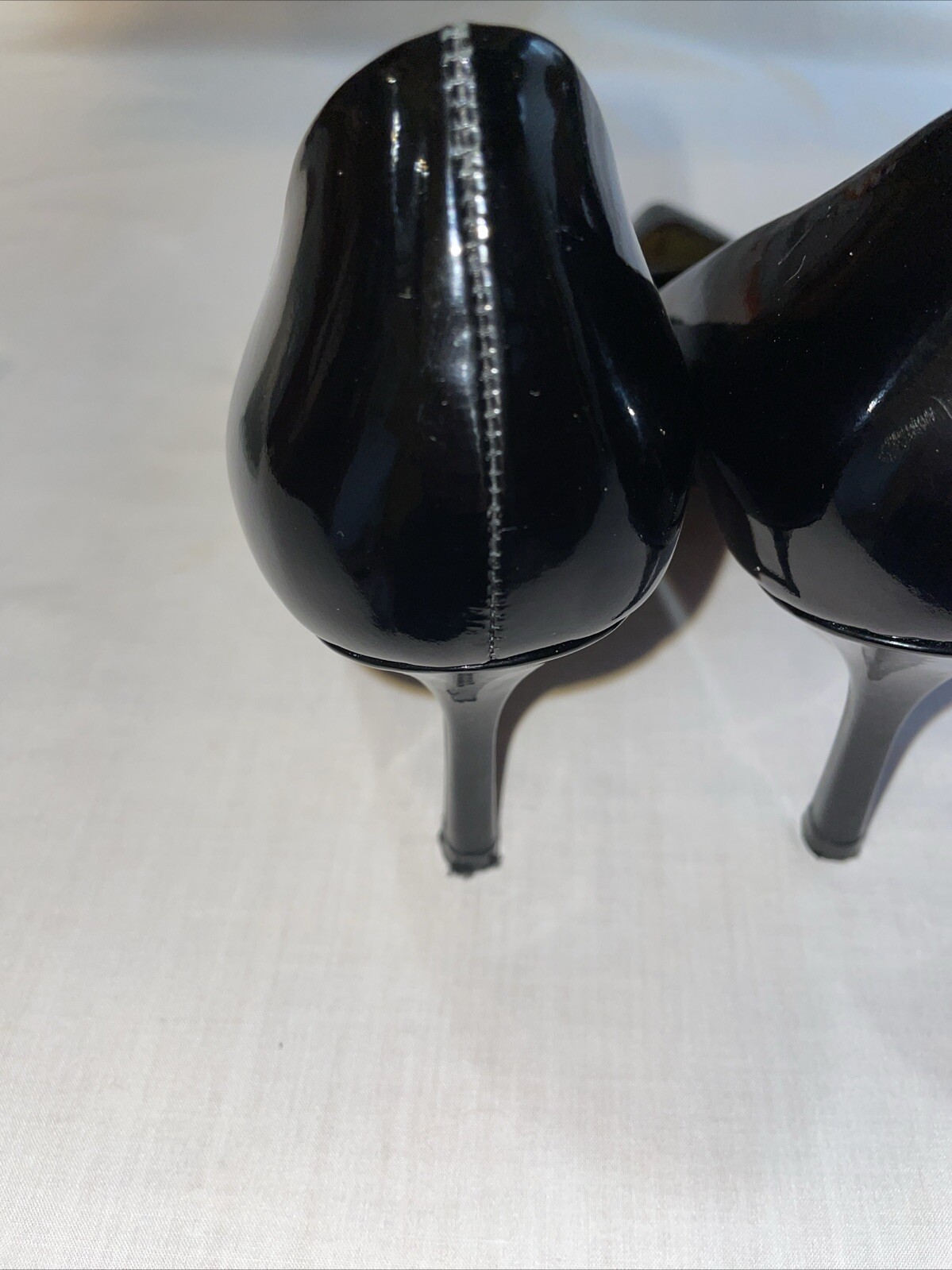 Donald Pliner Womens Dressy Pumps Sz 7.5 M Black Patent Leather Business Formal