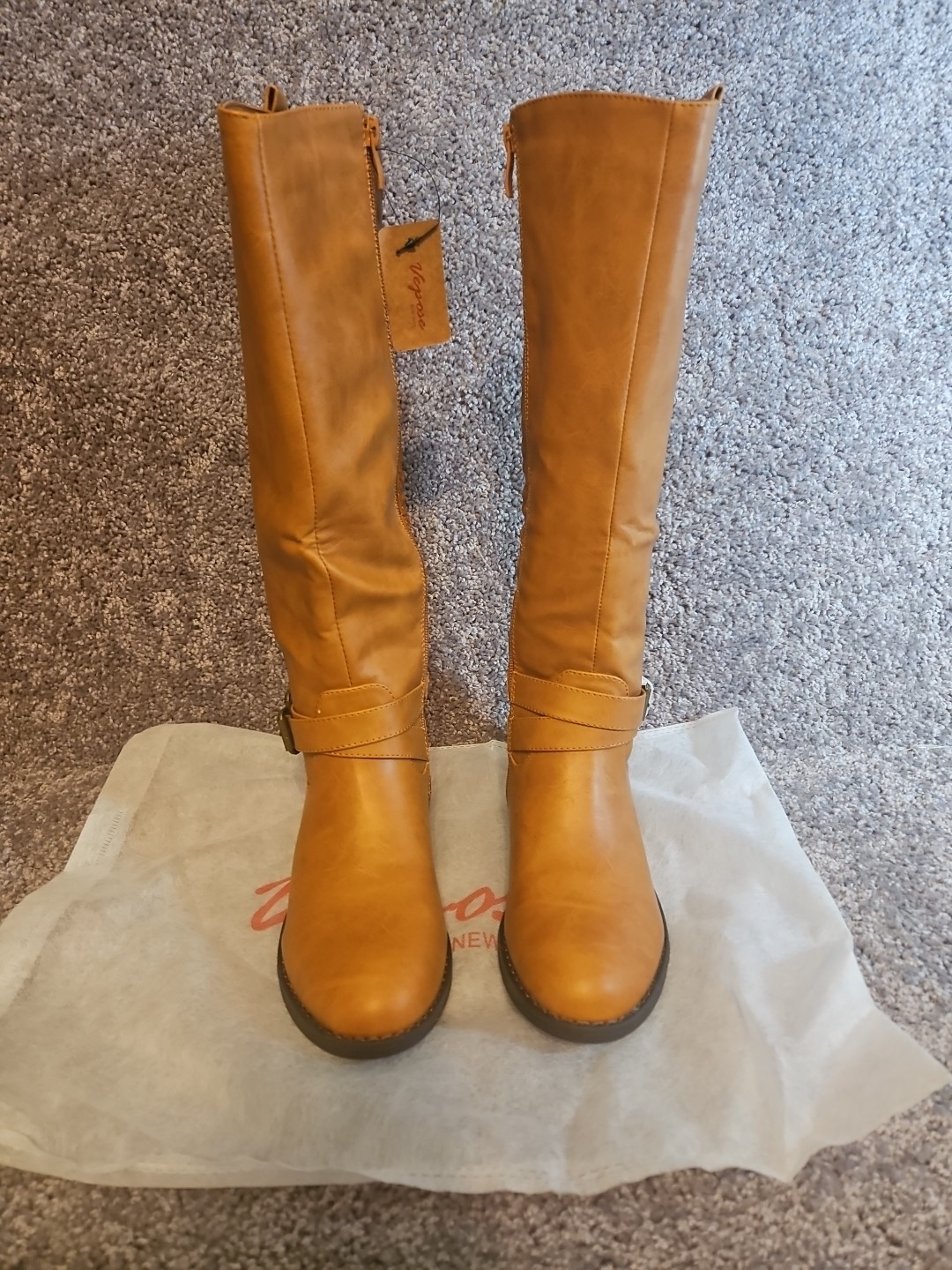 Womens Vepose Camel Color Tall Riding Boots. Style 949. Size 6. New