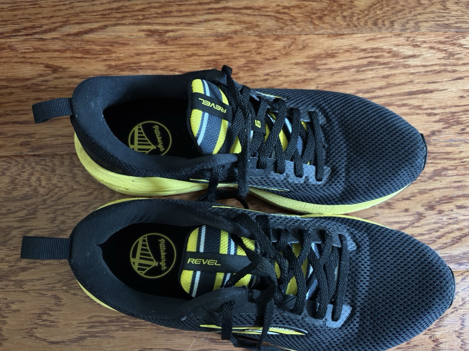 Brooks Revel 6 Women’s Size 8.5 Black Yellow Pittsburg Running Shoes