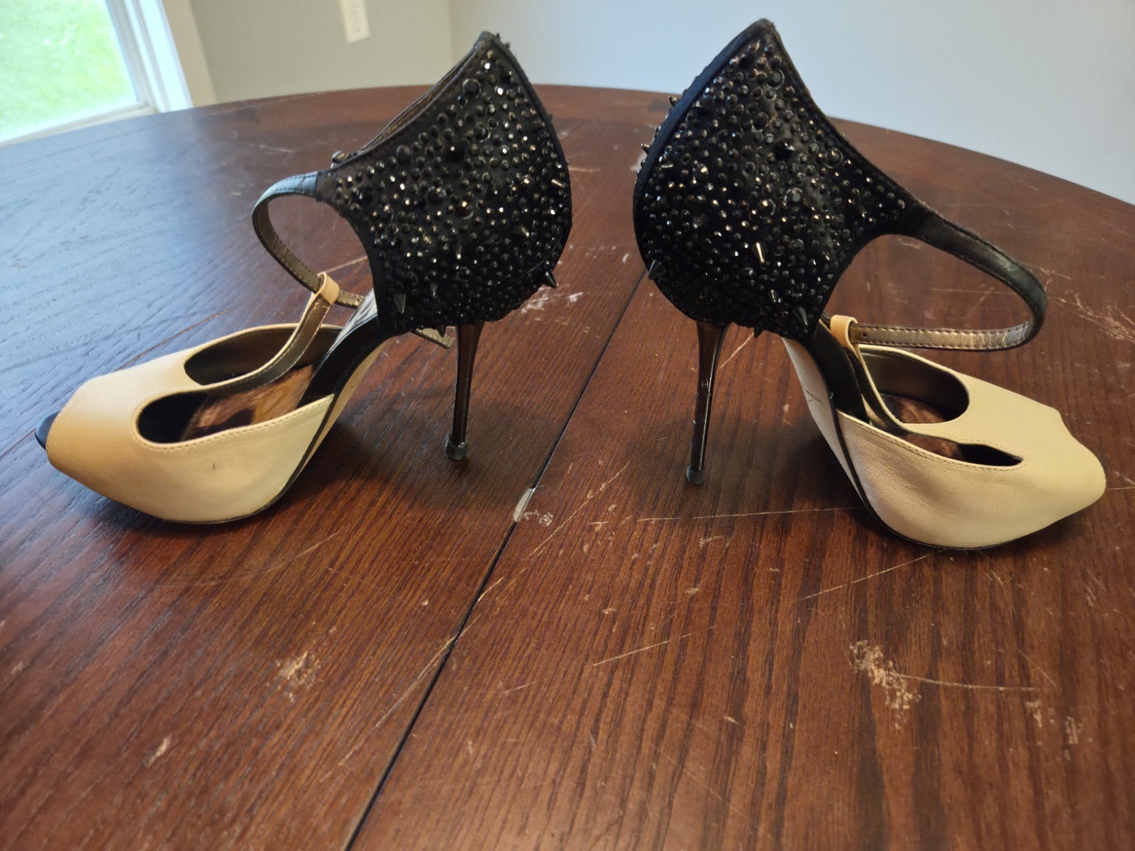 sam edelman shoes Scarlett Ivory Black. 7.5m. A3737L3902. 2011.