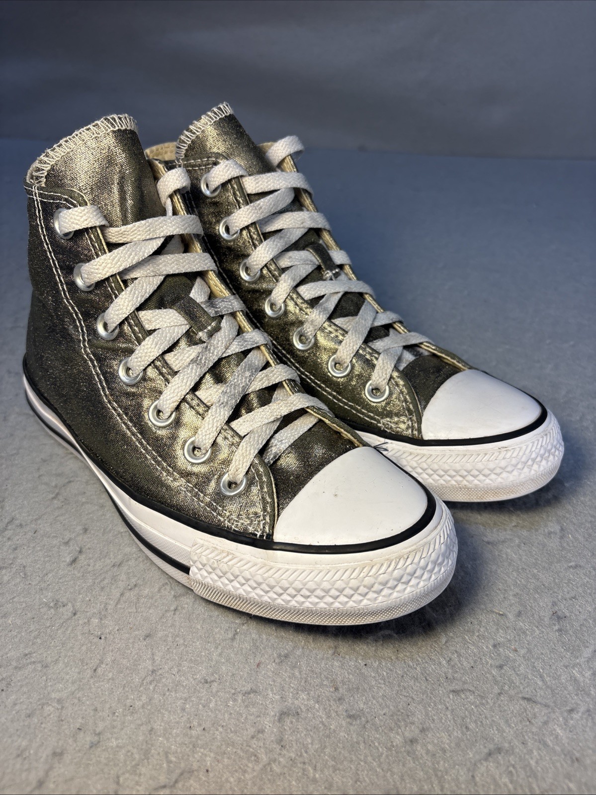 Converse Chuck Taylor AllStar High Top Metallic Green Glitter Sneakers Women’s 6