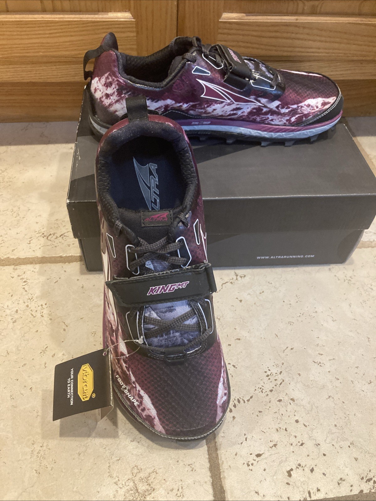 Altra King MT Womens 11 Trail Running Hiking Shoes Zero Drop Gaiter Gray Magenta