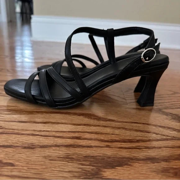 NWOT Naturalizer Elegant Galaxy Black Strappy Sandals, Sz 8.5M