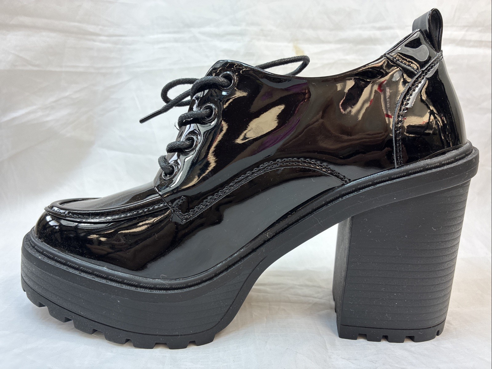 FOREVER STATE-PATENT-OXFORD CHUNKY PLATFORM 4″ Hi-Chunky Block Heel Women PUMPS