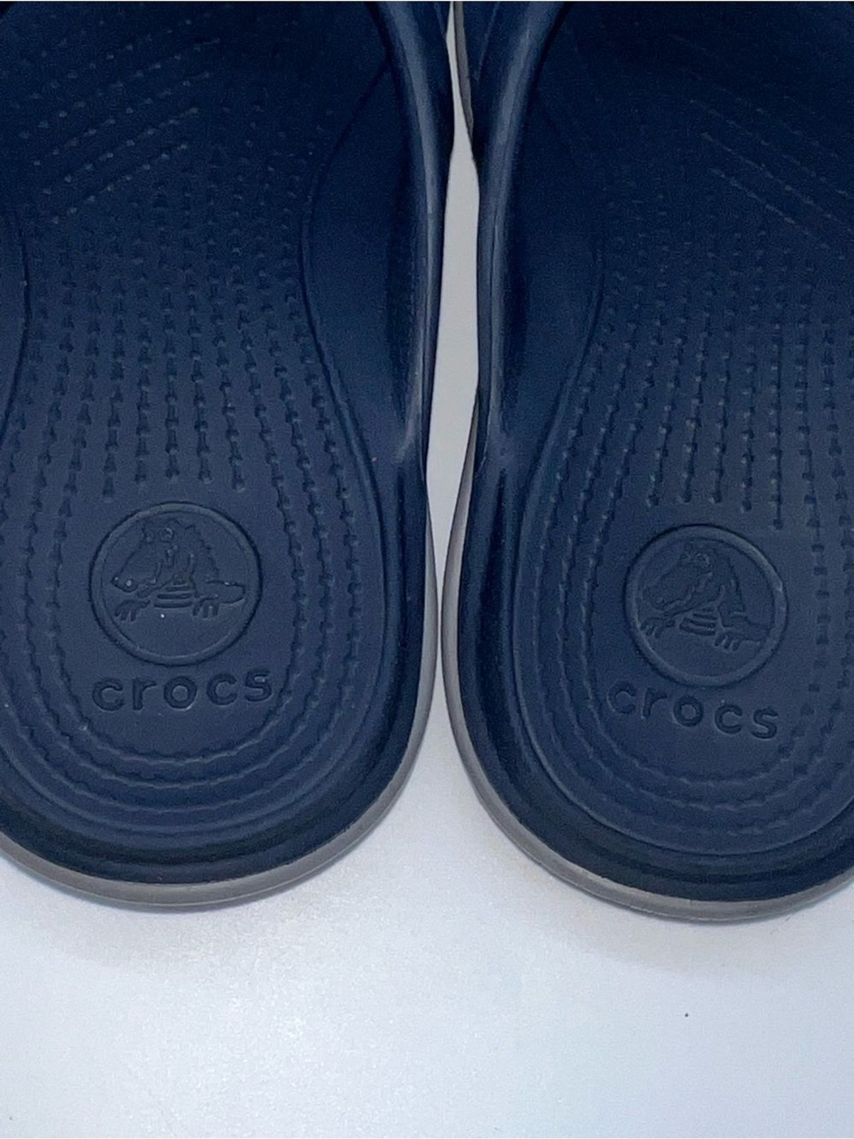 CROCS Navy Blue Baya Li Unisex Flip Flop Sandals- Women’s Size 7/Men’s Size 5