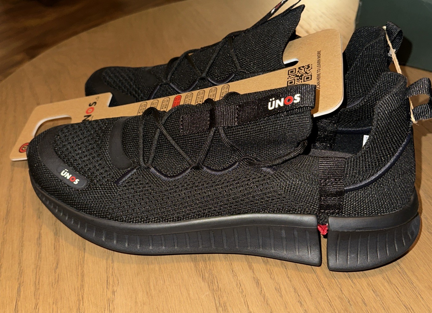 UNOS by Sz Nellum Black Stretch Sneakers sz M 8/9 – W 9.5/10.5 – NWT