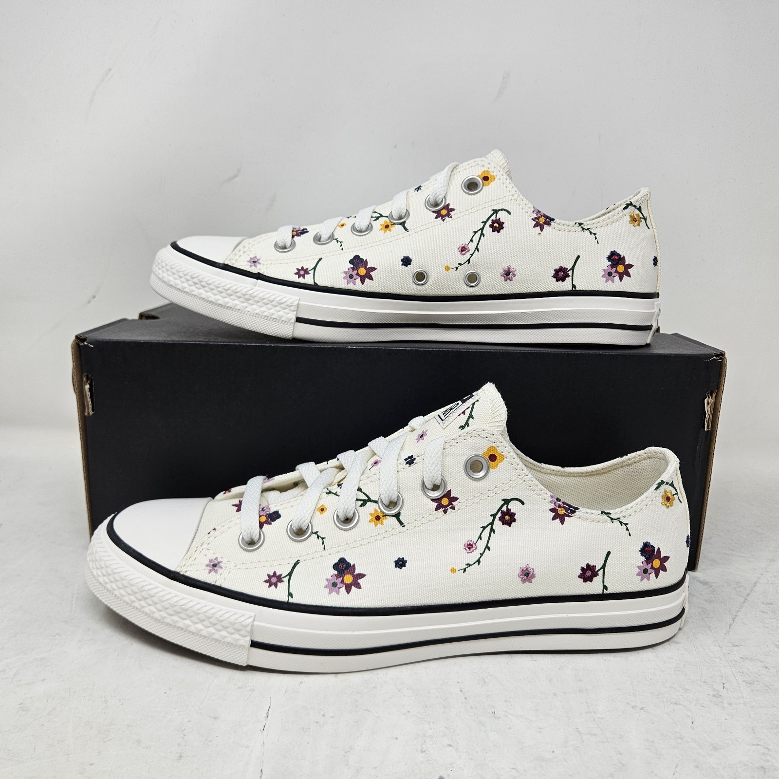 Converse Wmns Chuck Taylor All Star Low ‘Floral’ / A16521F / Size 7 Women’s
