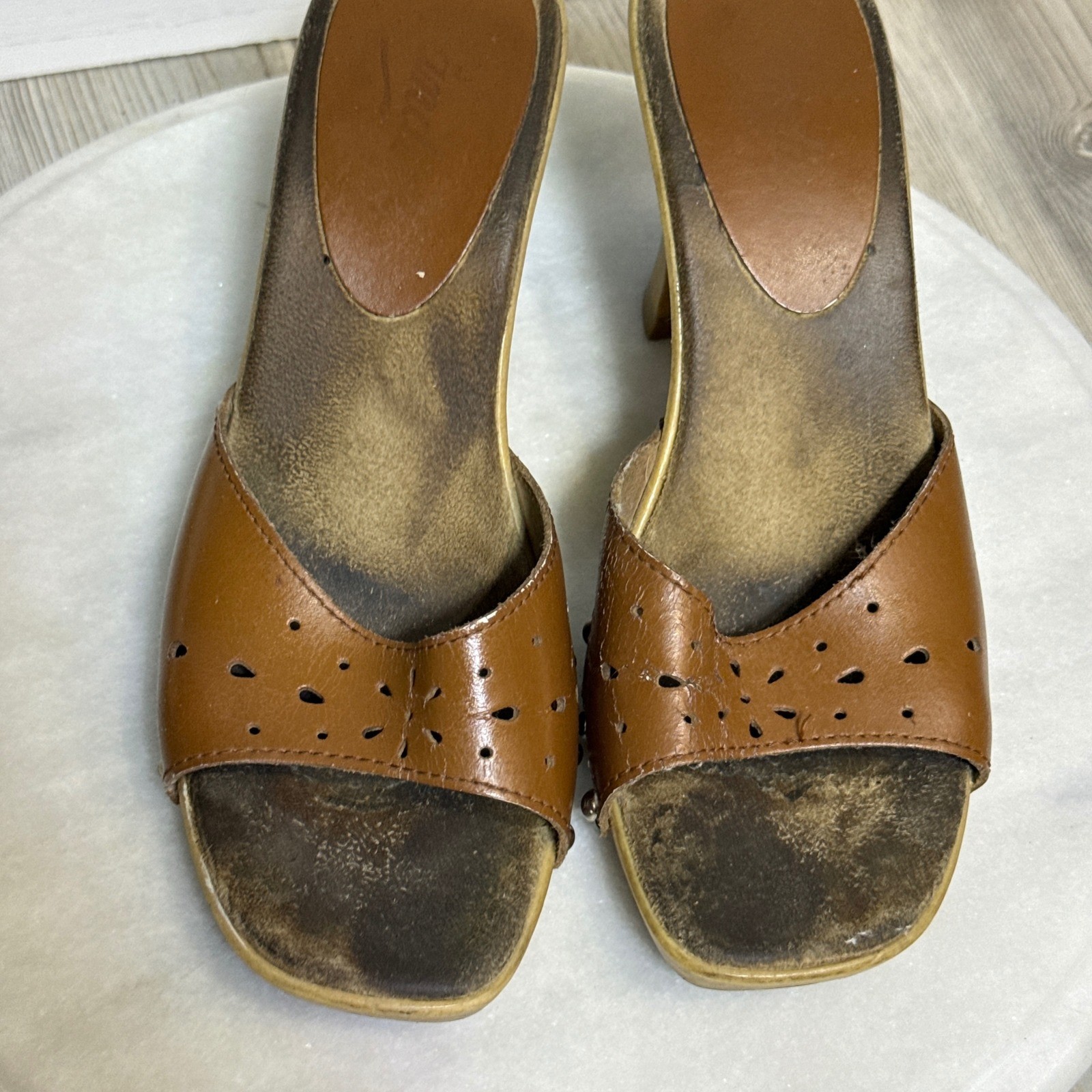 Vtg Candies Brown Leather Studded heels Platform Mules Square Toe 9 shoes y2k