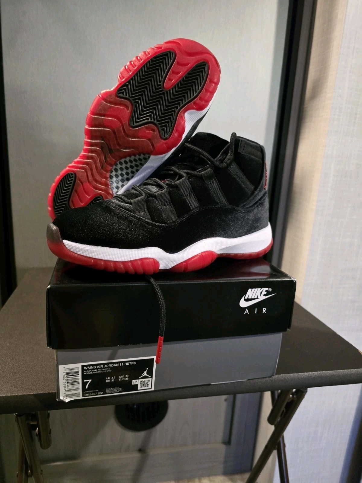Jordan Air Jordan 11 Retro Bred Velvet Black/Red/White DB5457-061