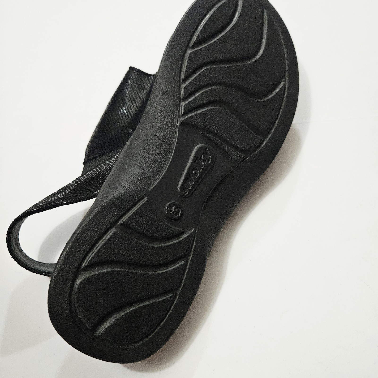 WolkySandals In Black Womens US Size 8.5/ EU 39 Walking Shoes Adjustable Straps