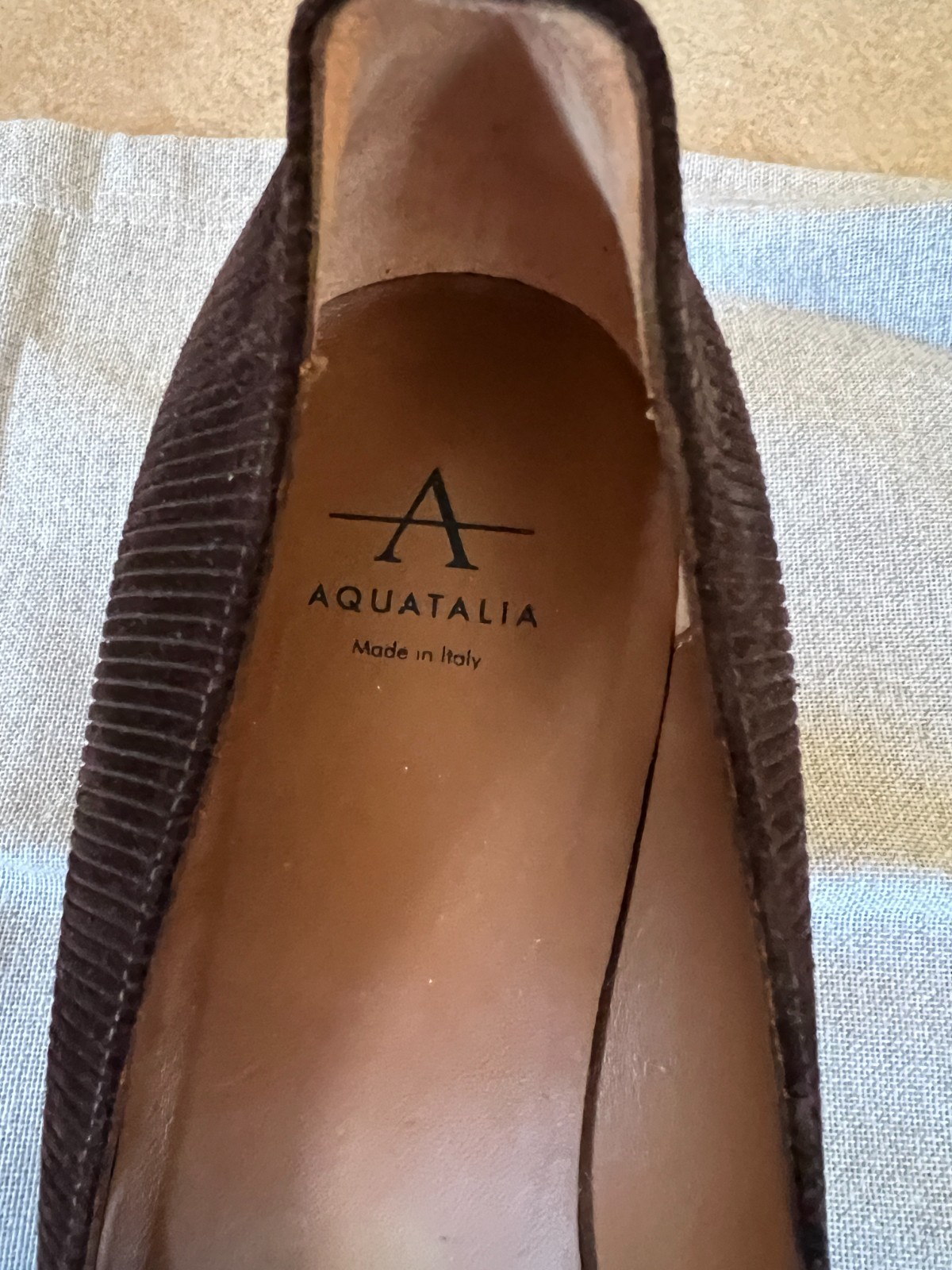 Aquatalia Pasha Expresso Brown Corduroy Suede Pumps NEW 8.5