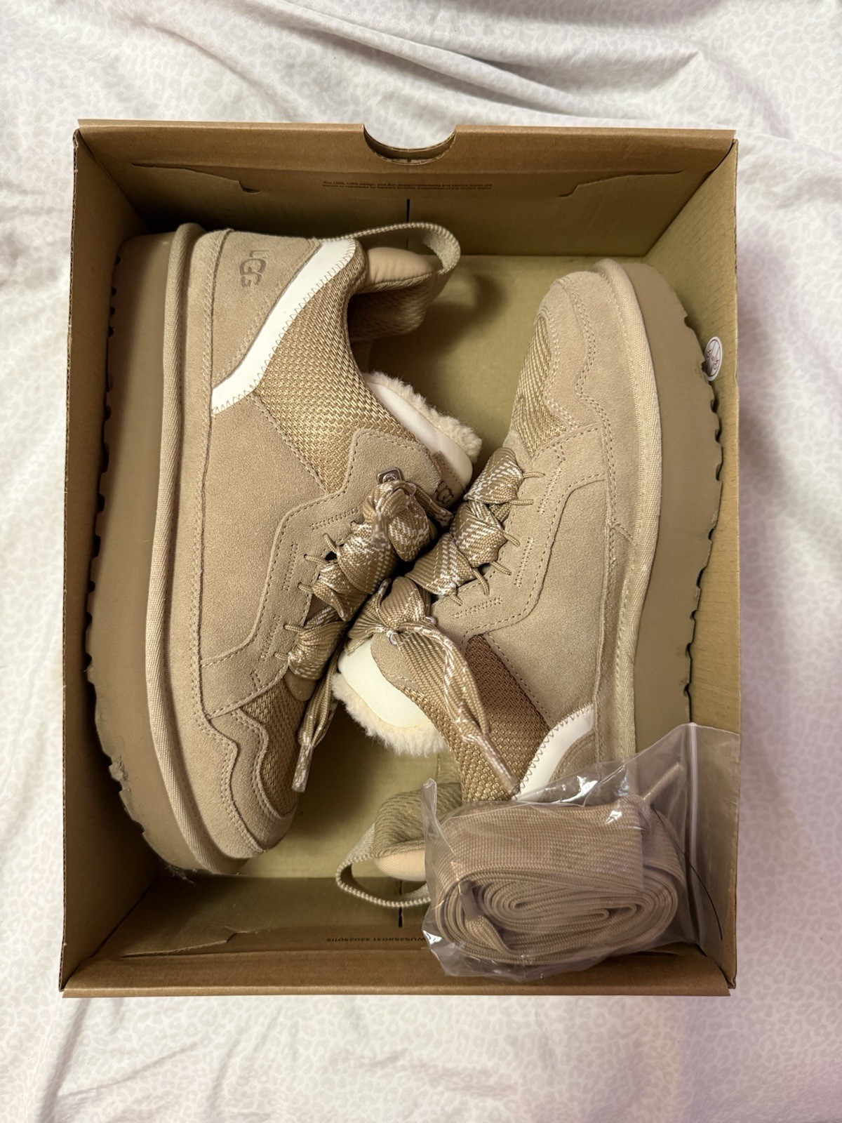 UGG Lowmel Women’s Beige Low Top Lace-Up Mesh Sneaker Faux Fur Lined 1144032