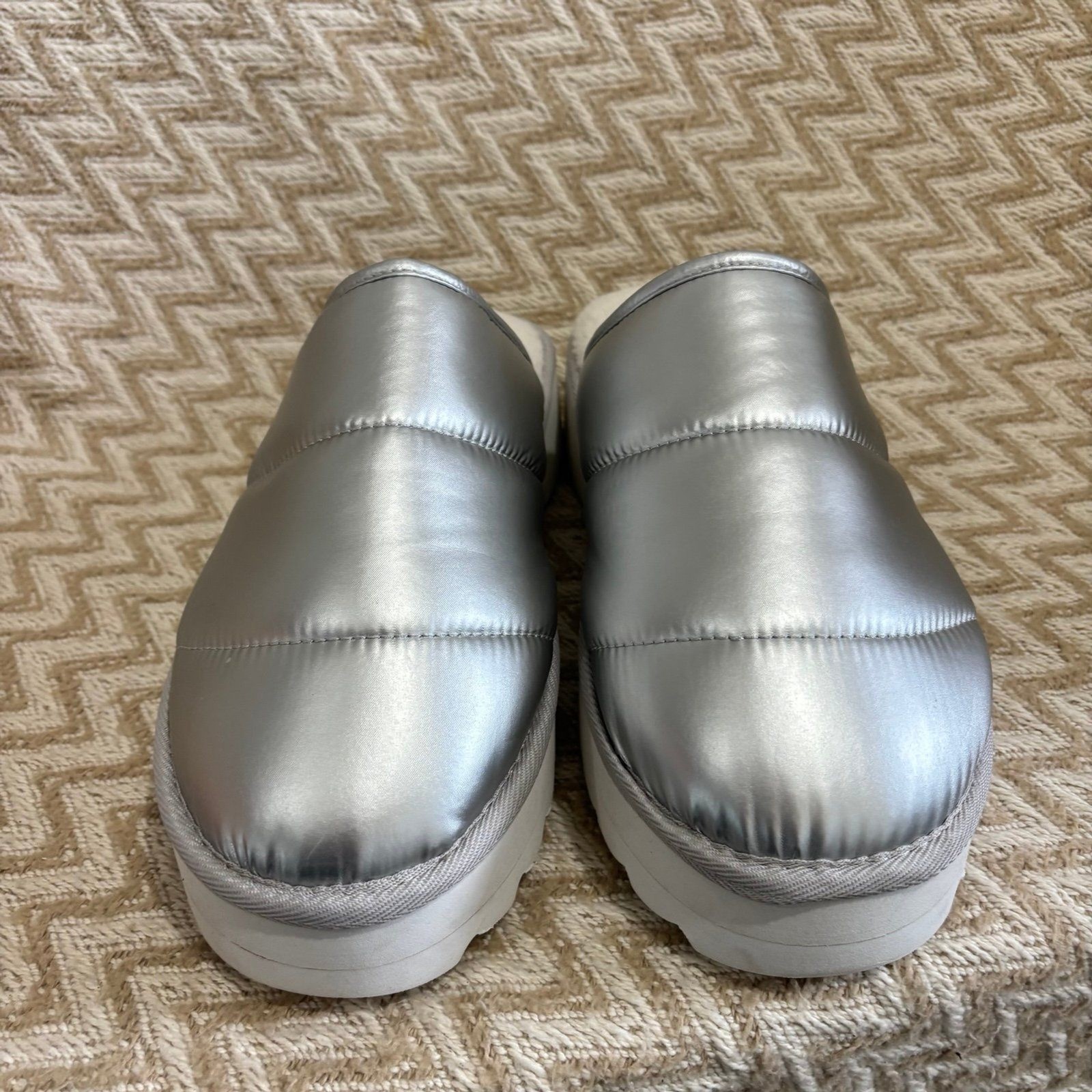 Anthropologie Maeve Women’s Puffy Platform Metallic Silver Slippers Large 10-11