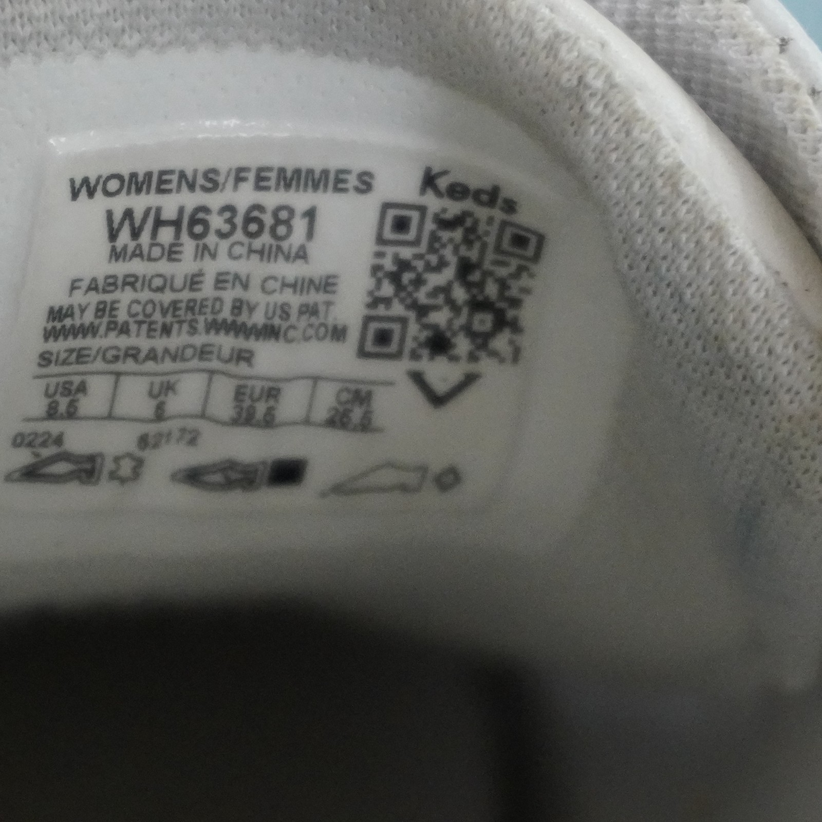 Keds Jump Kick White Leather Sneakers Womens Size 8.5 Low Top Gold Shoes WH63681