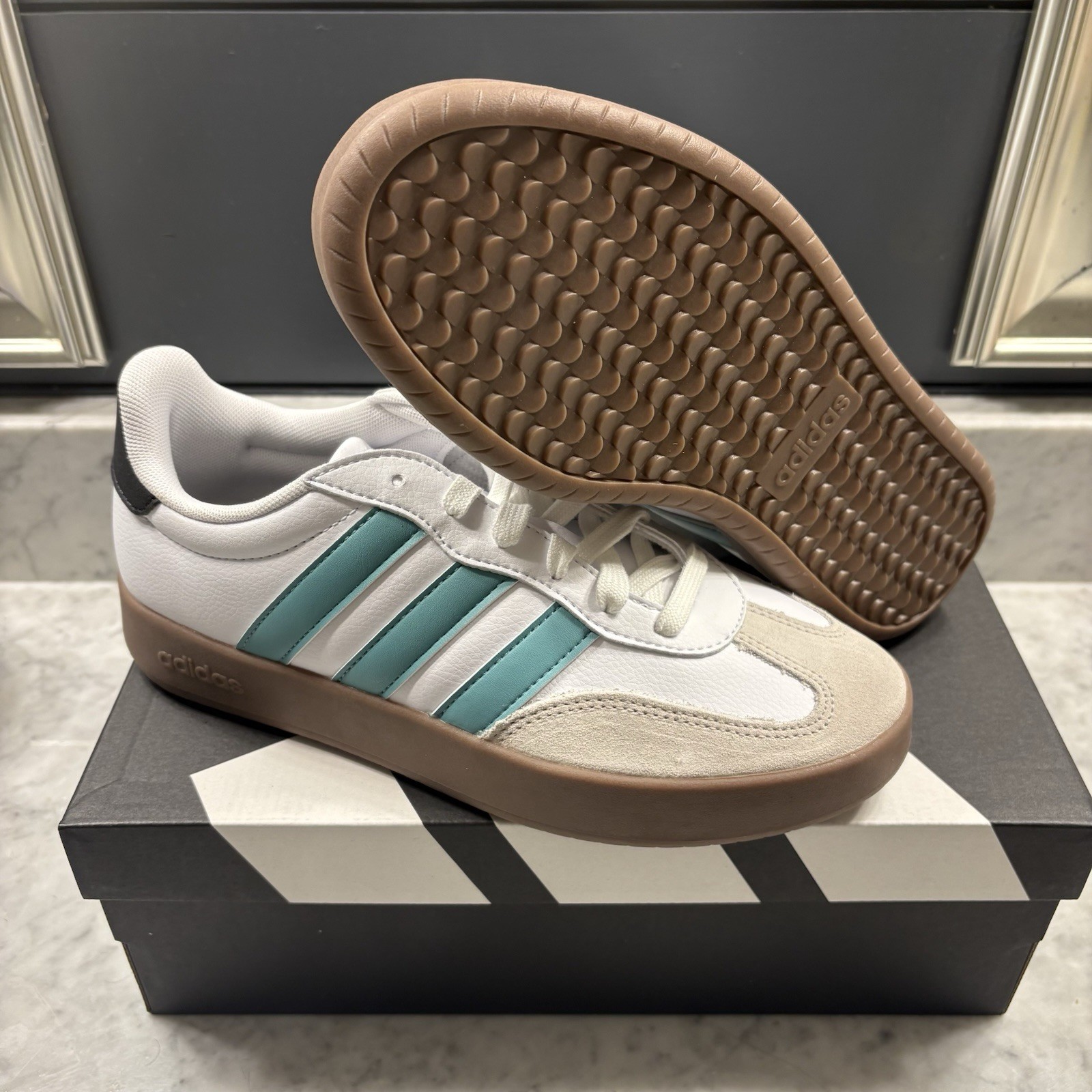 adidas Women Barreda Shoe White/Teal/Tan Suede. Lace Up Sneaker JR1194 Size 8